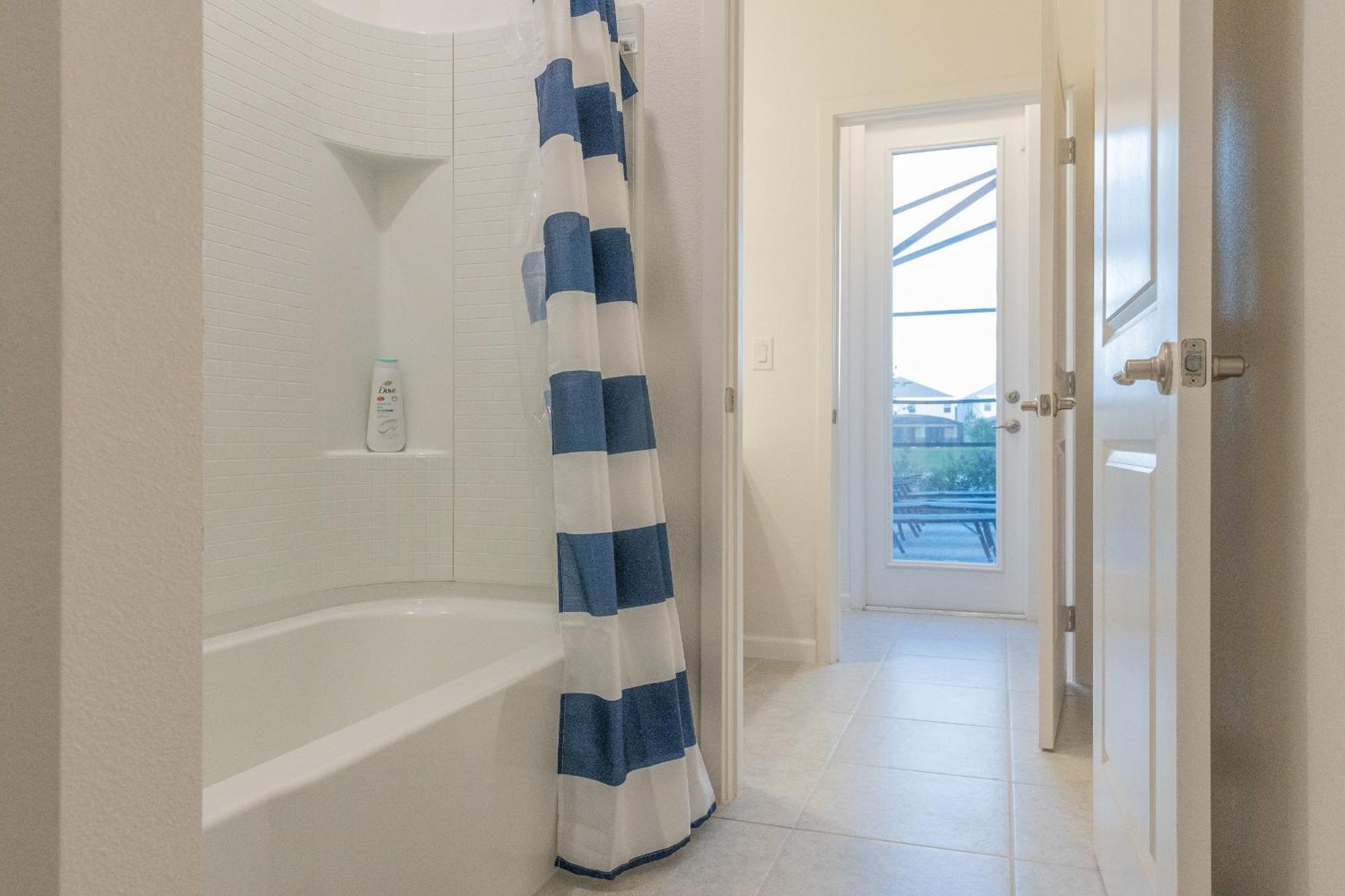 Waterfront Brand New Modern Luxury 8 Bedroom Pool House! Sleeps 16 Kissimmee Exterior photo
