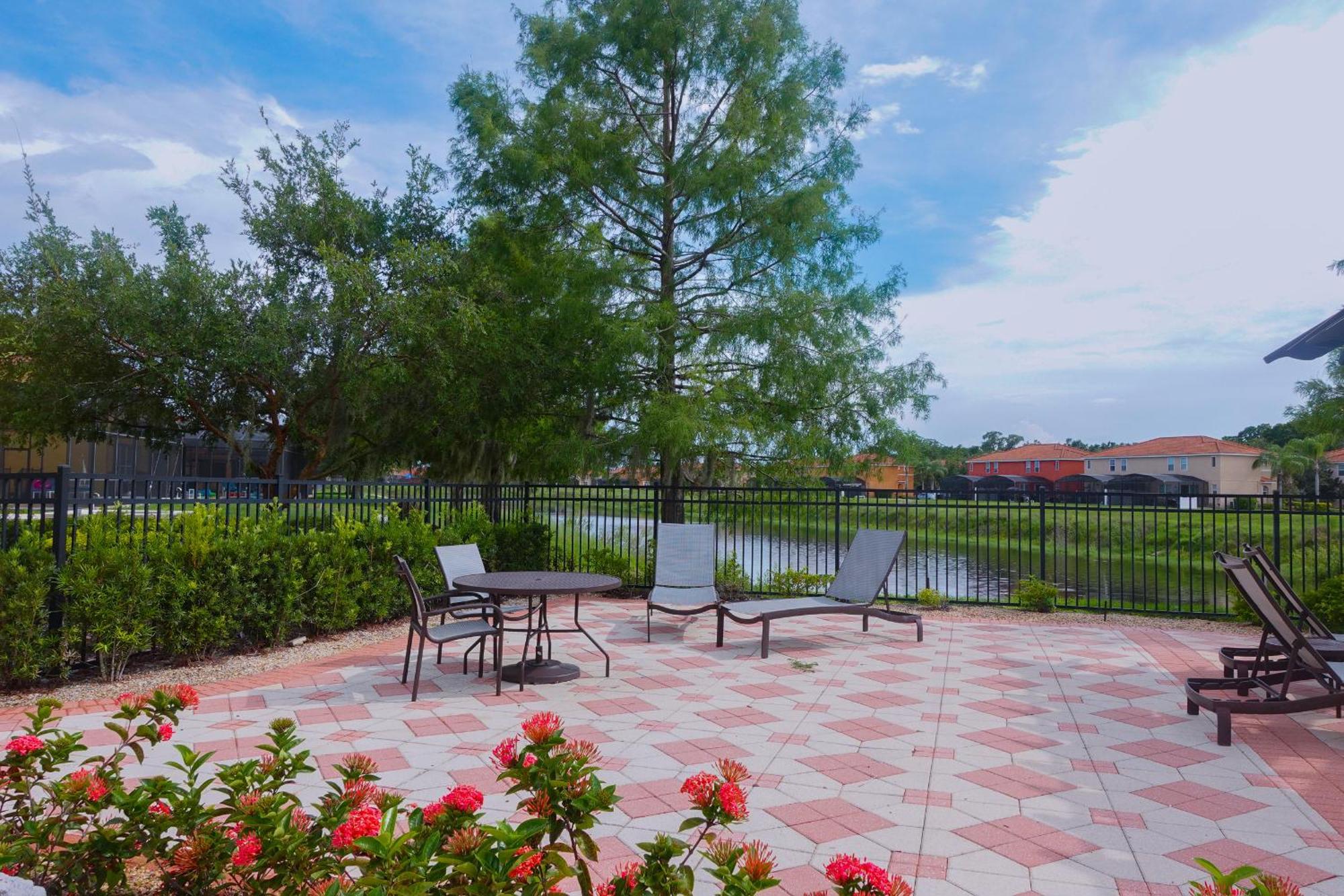 Waterfront Brand New Modern Luxury 8 Bedroom Pool House! Sleeps 16 Kissimmee Exterior photo